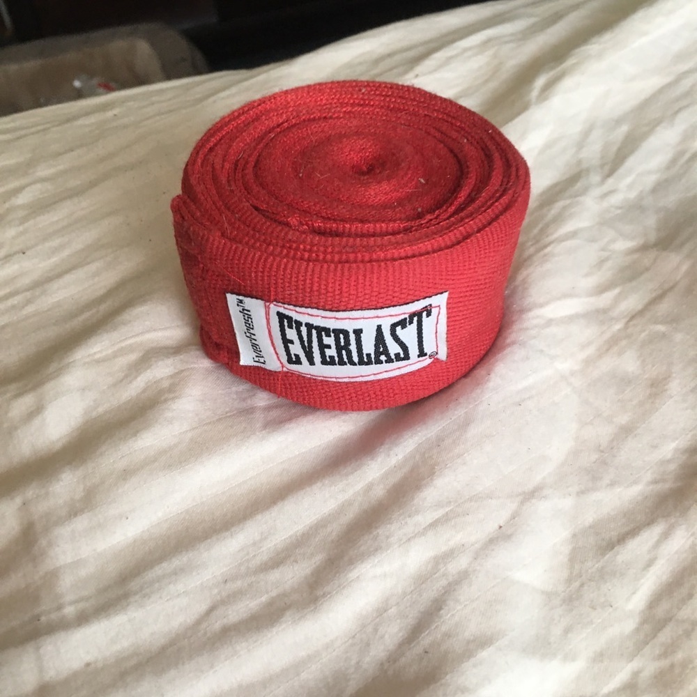 BUNDLE OF THREE BOXING WRAPS - Picture 4 of 5